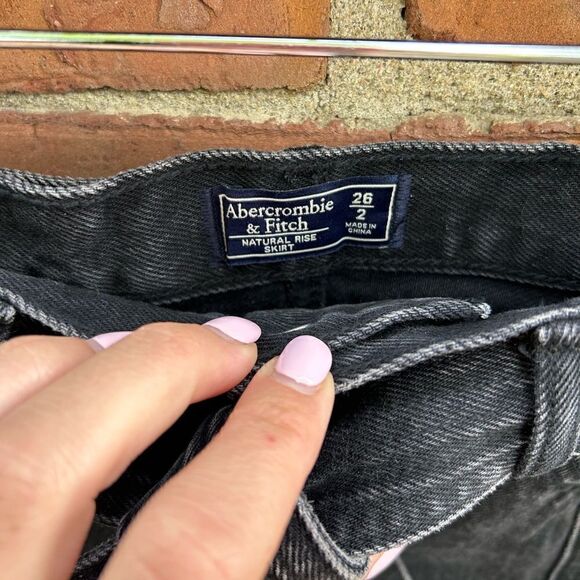 Abercrombie & Fitch Natural Waist Black Jean Belted Mini Skirt - Picture 4 of 8